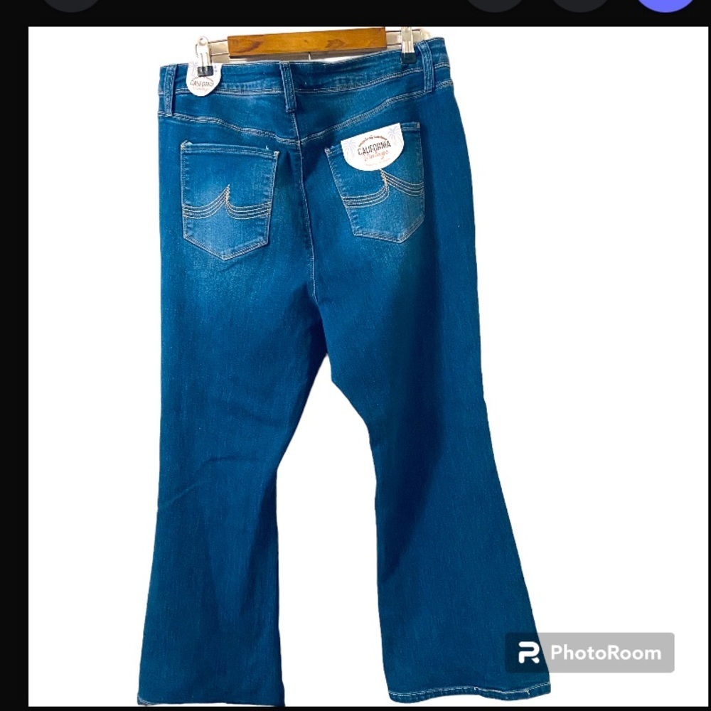 California Vintage Premium Bootcut Flared Medium Wash Jeans. - Picture 2 of 10